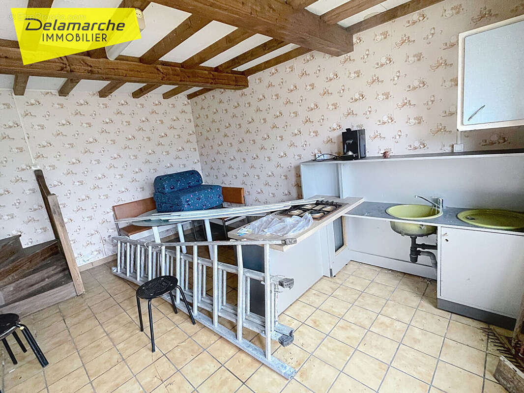 Maison à SAINT-DENIS-LE-VETU