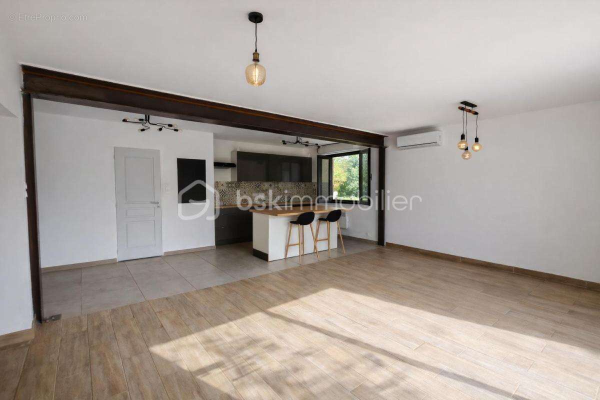 Maison à PONT-SAINT-ESPRIT