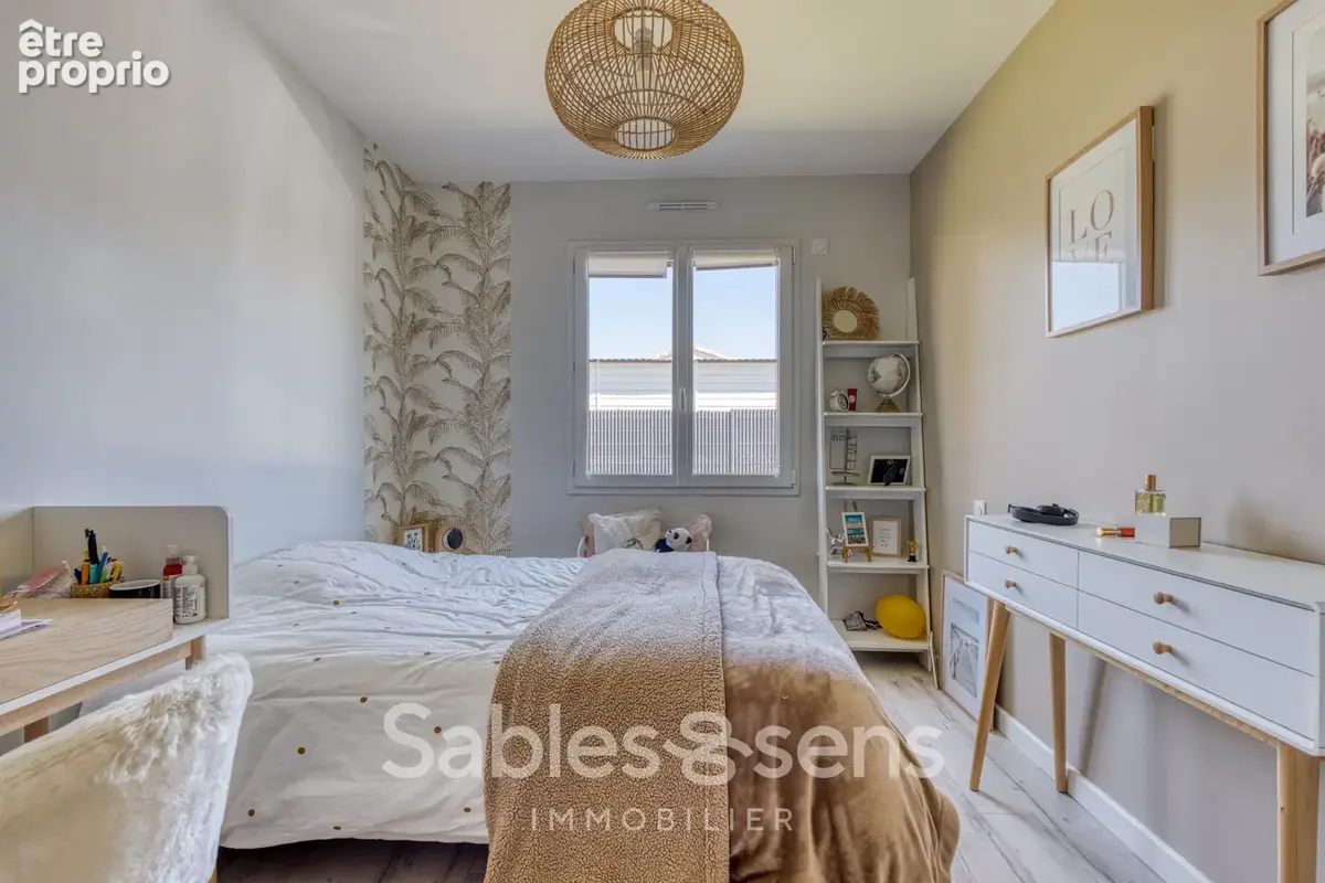 Maison T5 sur la commune du Bourg-sous-la-Roche-sur-Yon - photo 13