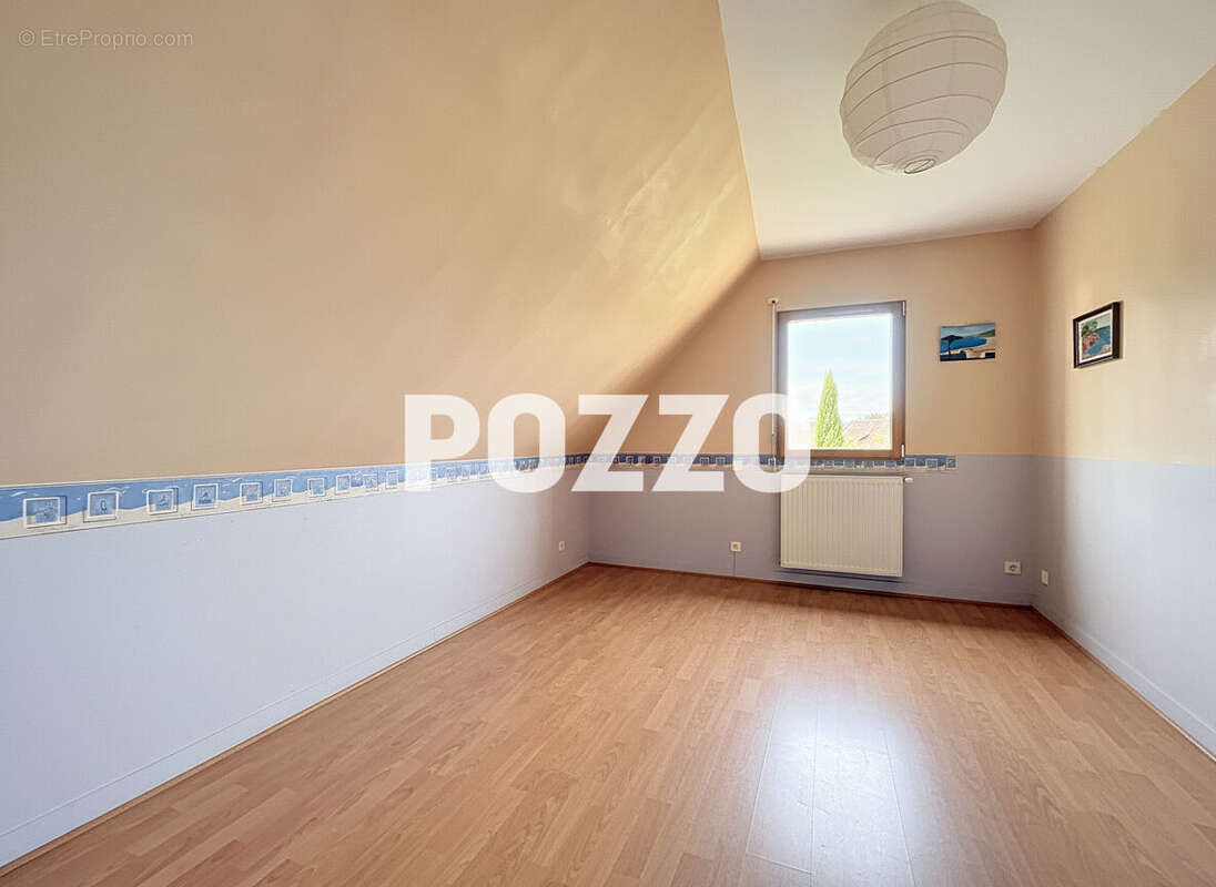 Maison 177 m² à Brehal  - photo 10