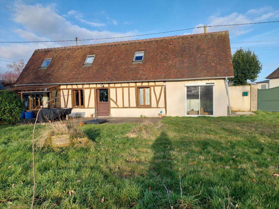 Maison à TILLEUL-DAME-AGNES