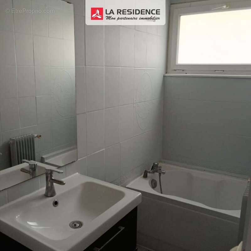 Maison à PETIT-COURONNE