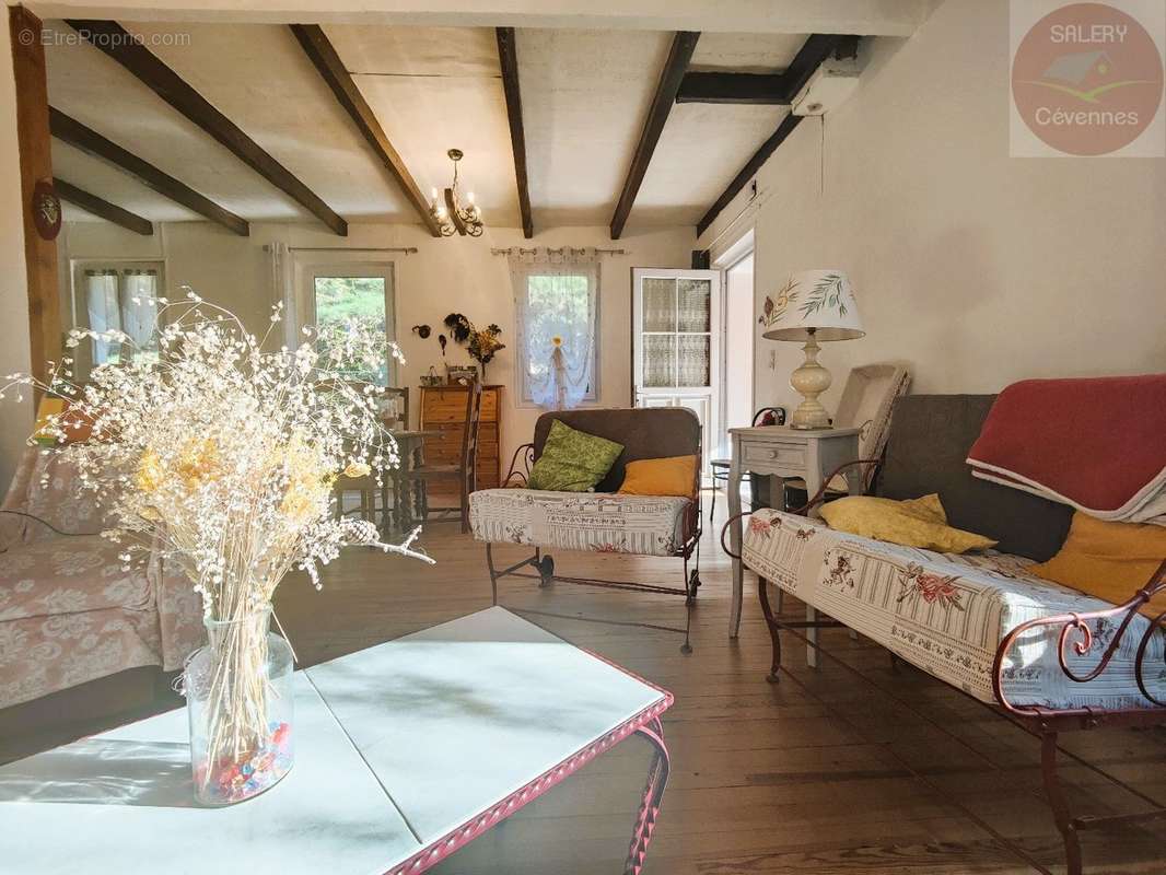 Maison à SAINT-ANDRE-DE-LANCIZE