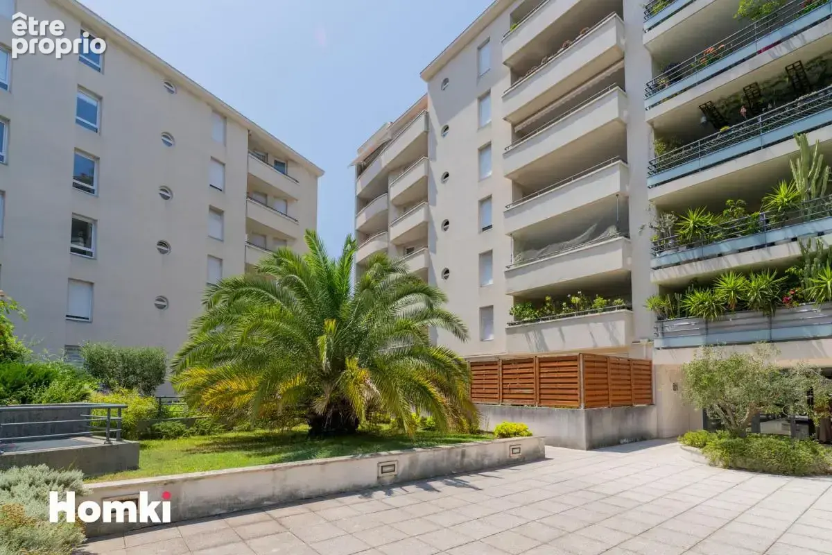 Appartement T3 de 75 m² à Marseille 13008, Rue du Commandant Rolland - photo 10