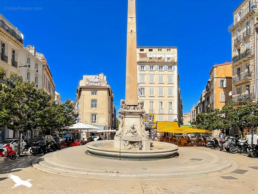 Commerce à MARSEILLE-1E