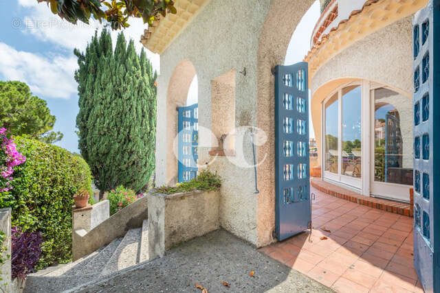 Appartement à VILLEFRANCHE-SUR-MER