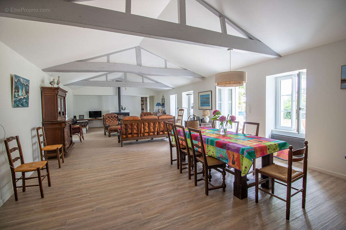 Maison à BEAUVOIR-SUR-MER