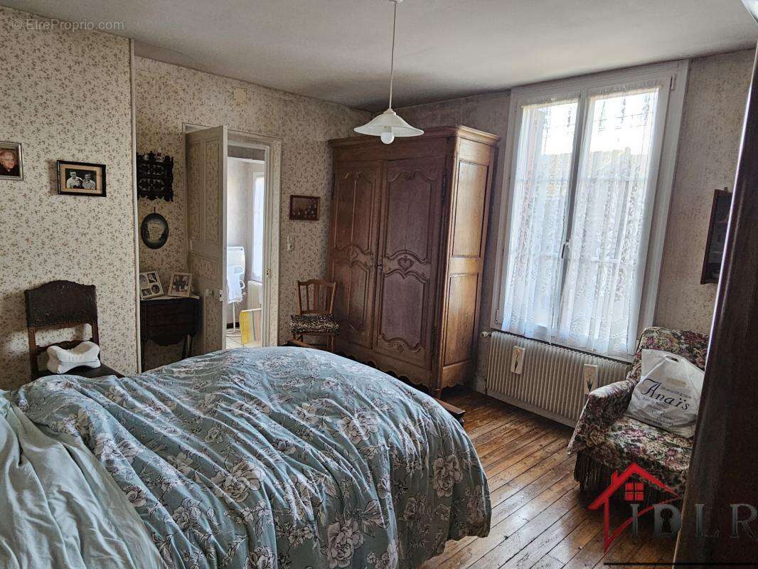 Maison à ECLARON-BRAUCOURT-SAINTE-LIVIERE