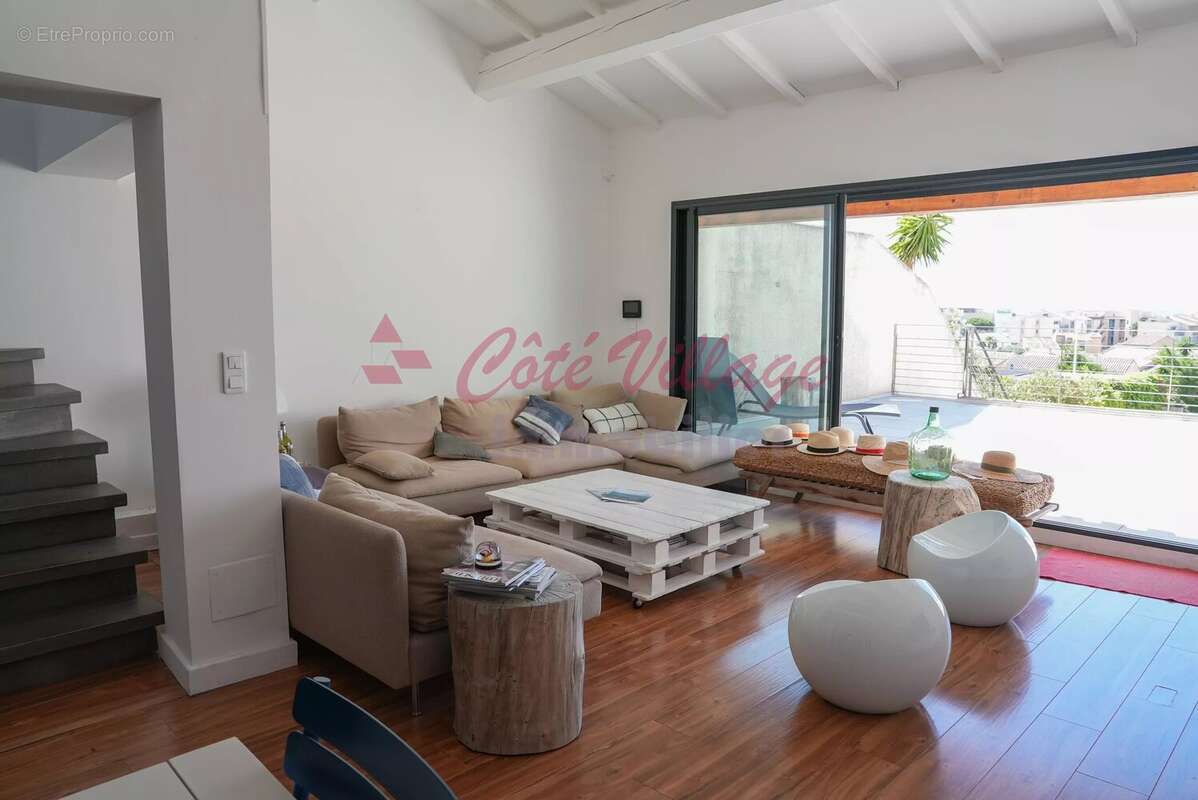 Superbe maison T4 entierement renovée, terrasse avec vue panoramique - photo 7