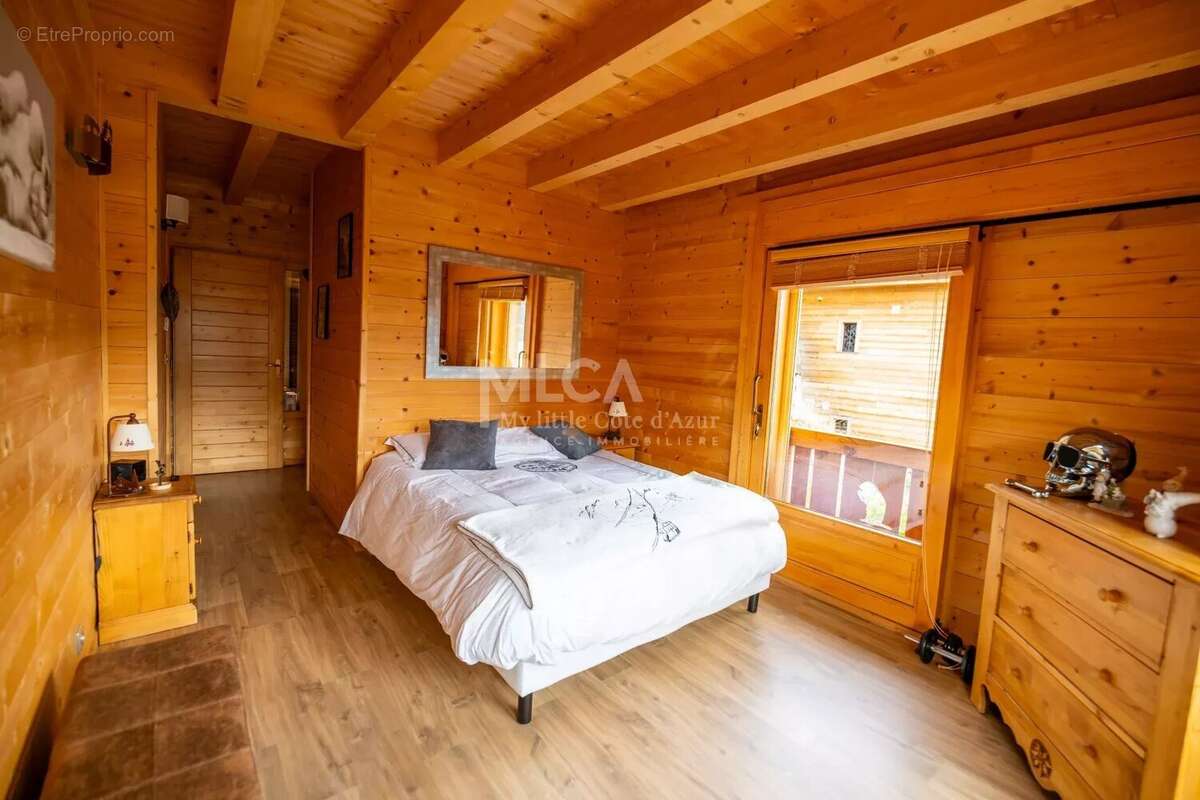 Maison à SAINT-ETIENNE-DE-TINEE