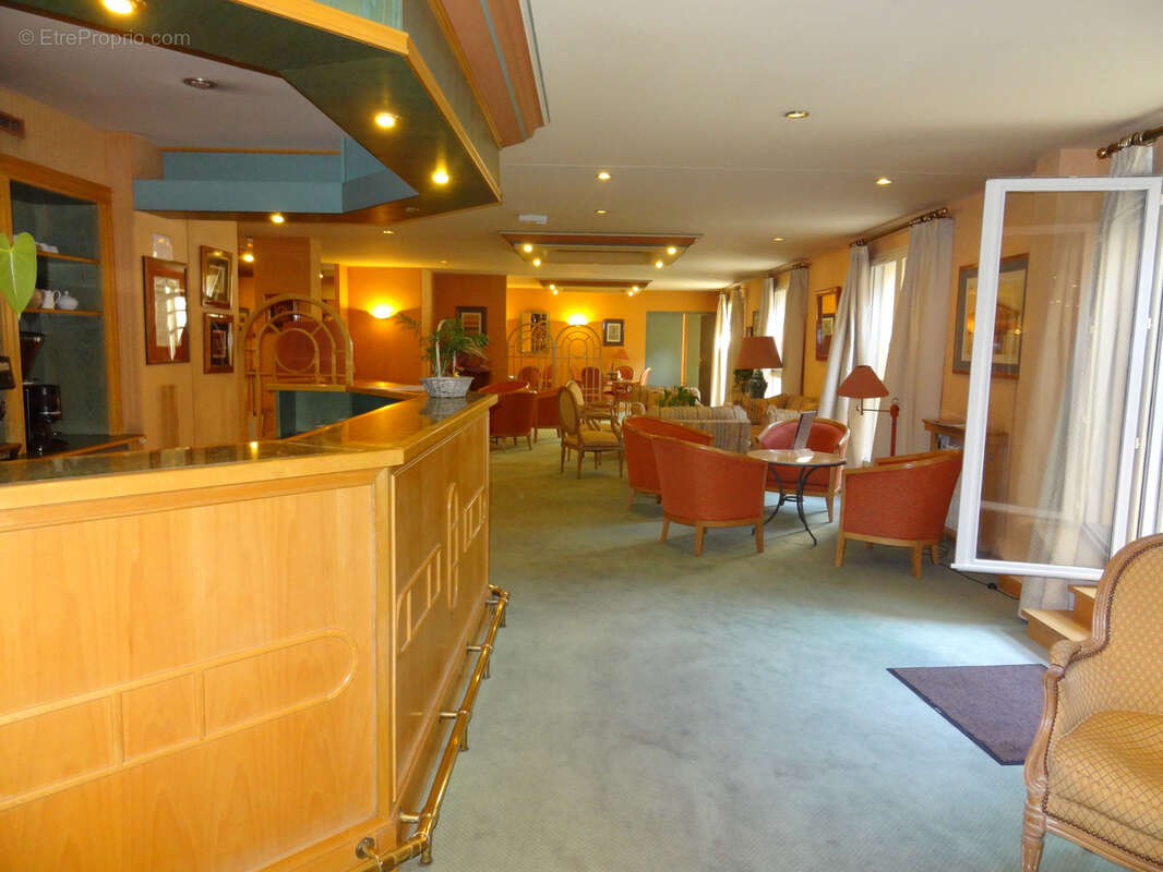 Residence Services Hesperides Versailles 2 pièces - photo 3