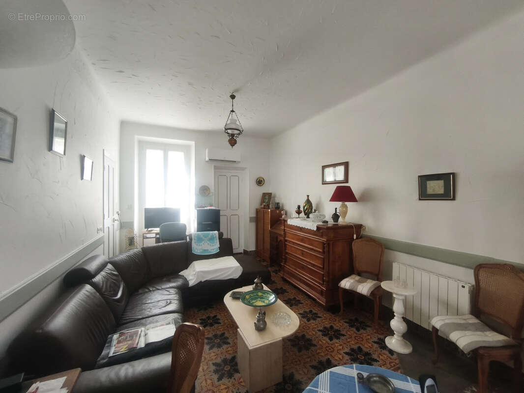 Maison à LES SALLES-DU-GARDON