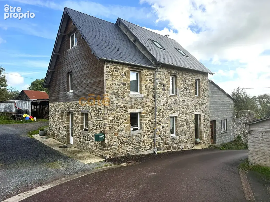 Maison à COURCY