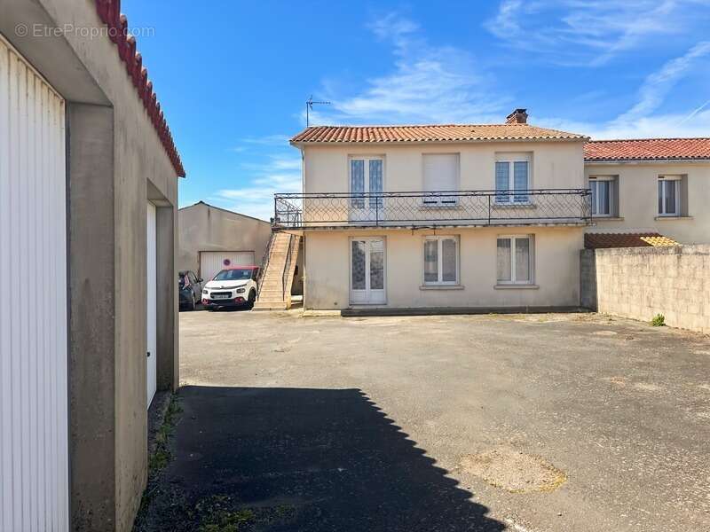 Appartement à LONGEVILLE-SUR-MER