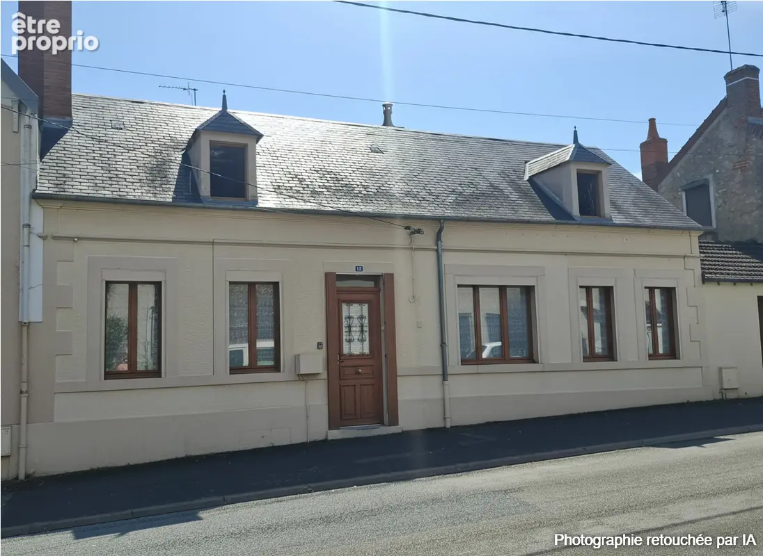 Maison à AINAY-LE-CHATEAU