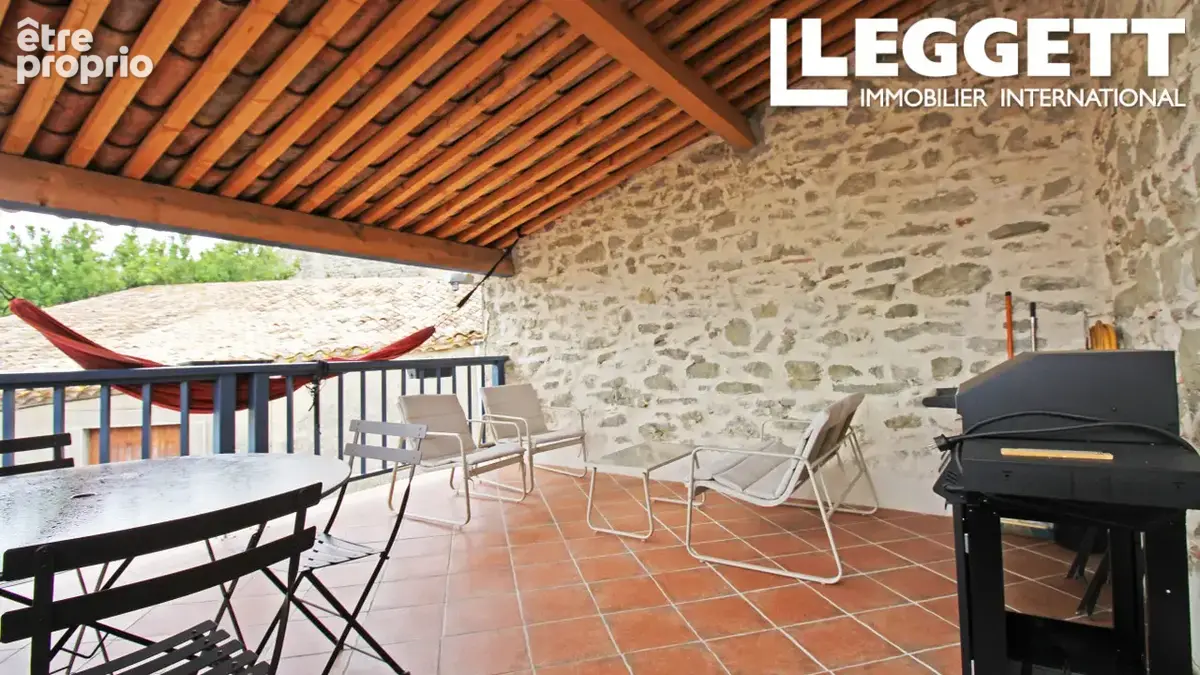 Charmante maison de village rénovée avec terrasse, à seulement quelques minutes de Carcassonne - photo 10