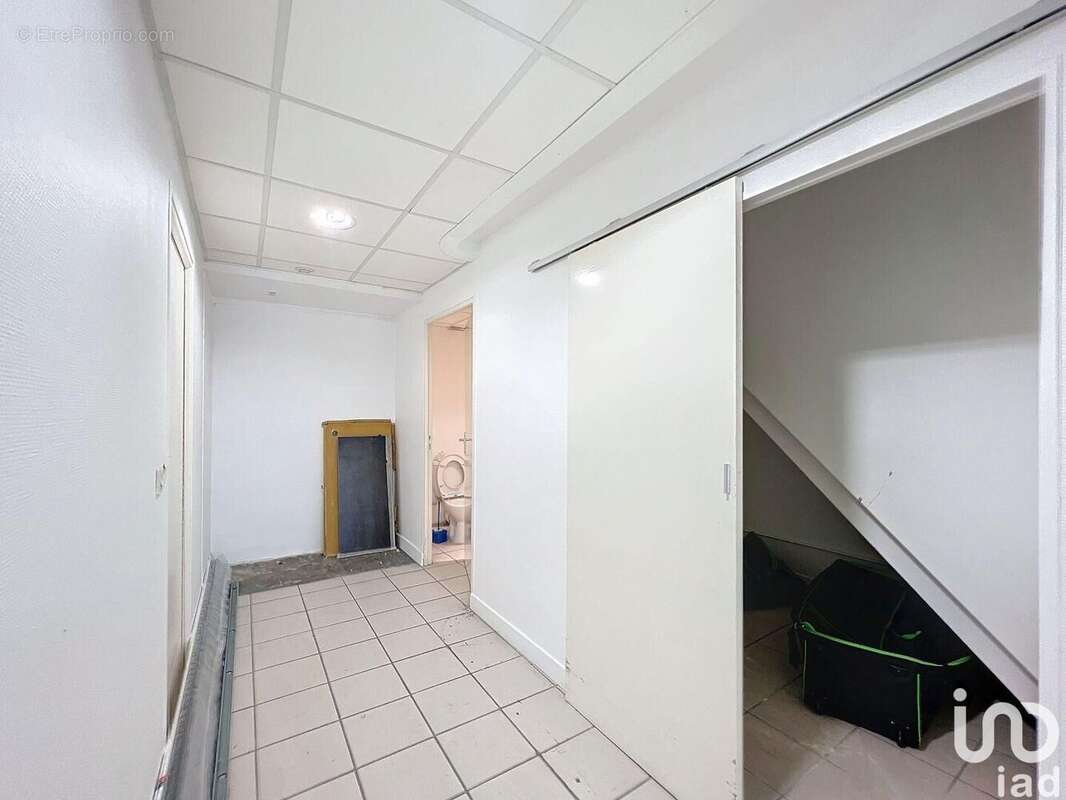 Photo 6 - Commerce à LESIGNY