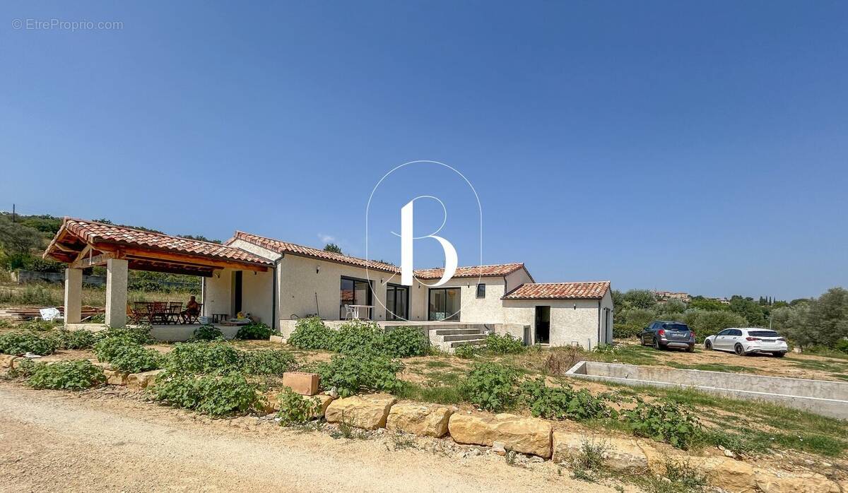 Maison à BARJAC