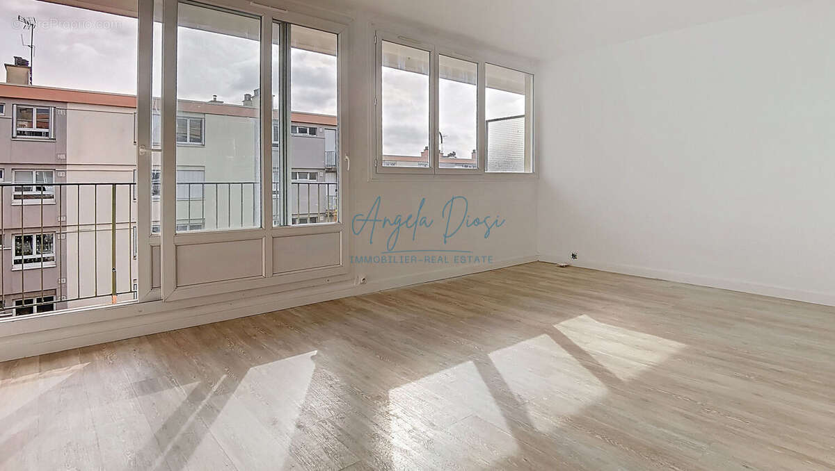 Appartement à LE PLESSIS-ROBINSON