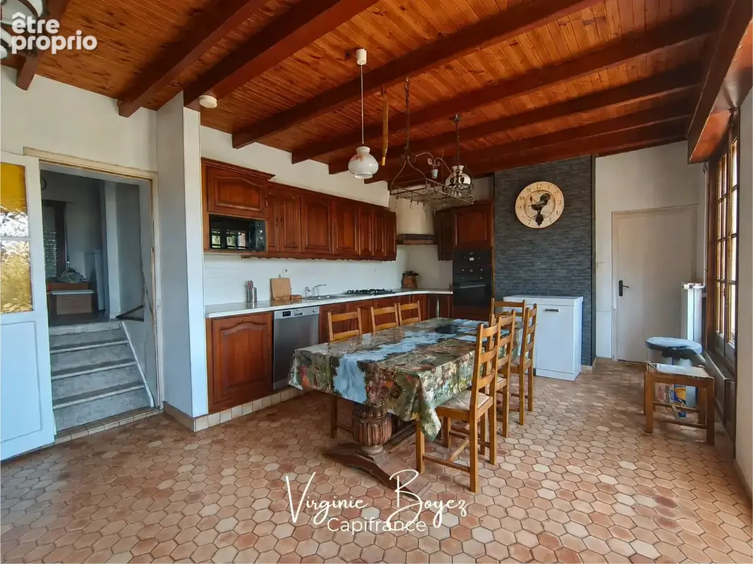 Exclusivité - Maison de 190 m² – 4 chambres – Terrain clos de 7 500 m² – Beau potentiel - Proche commodités - photo 3