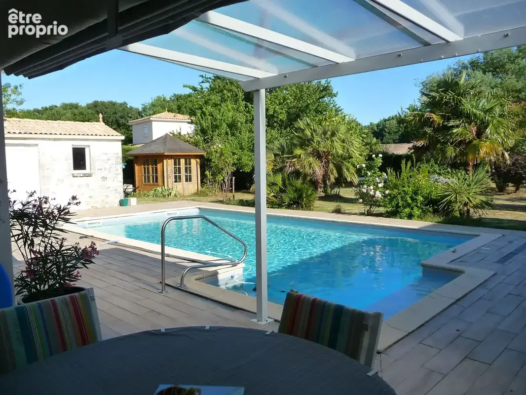 Maison 273 m² à Breuillet  - photo 7