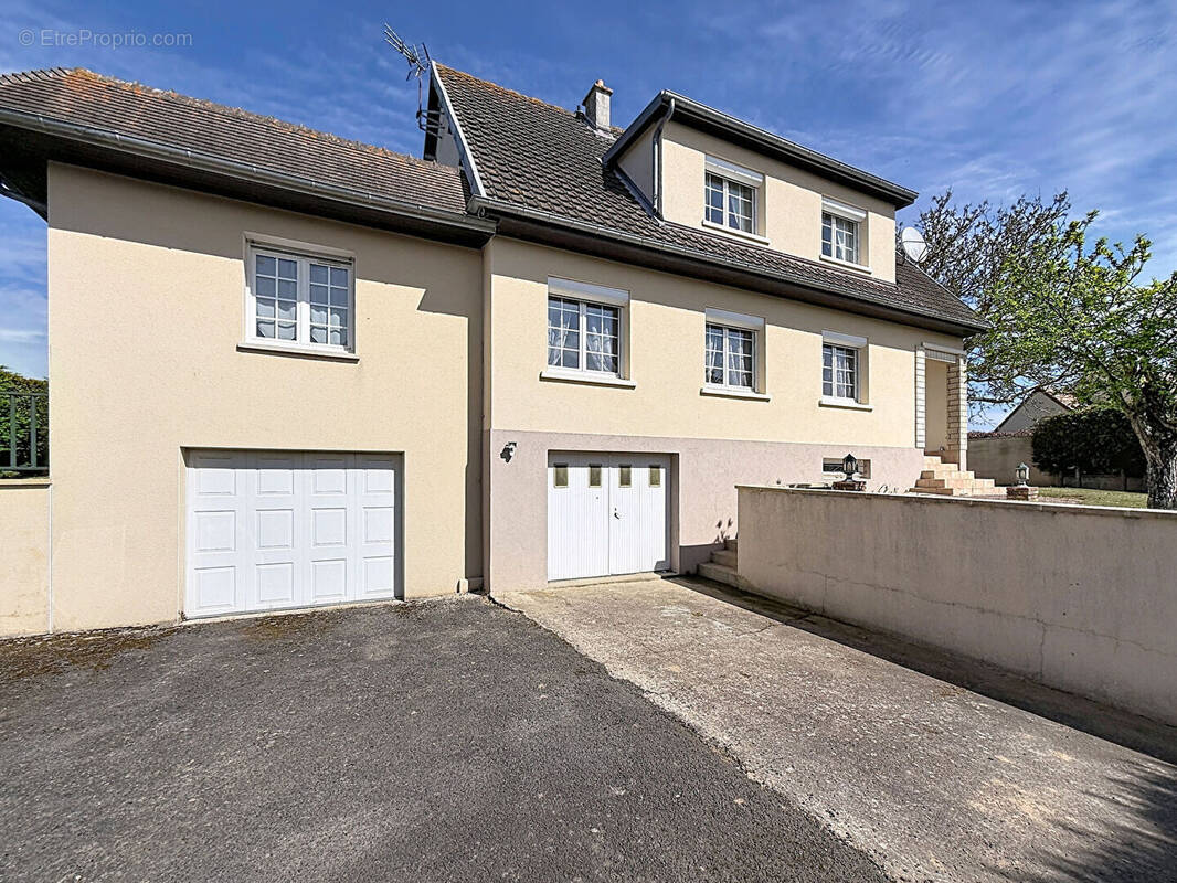 Maison à CHEUX
