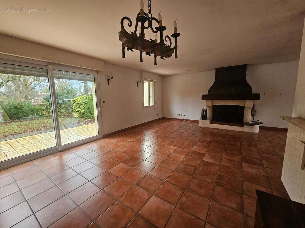 Photo 3 - Maison à LEOGNAN
