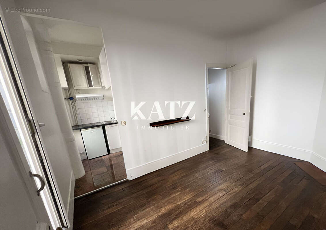 Appartement à PARIS-20E