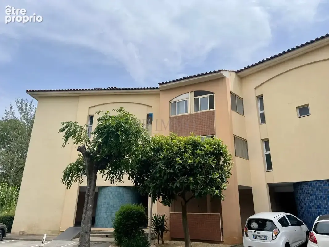 Fréjus studio avec loggia fermée à vendre, proche Centre - photo 10