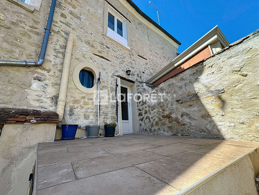 Maison à CHAUMONTEL