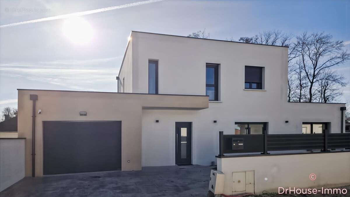 Maison à BRETIGNY