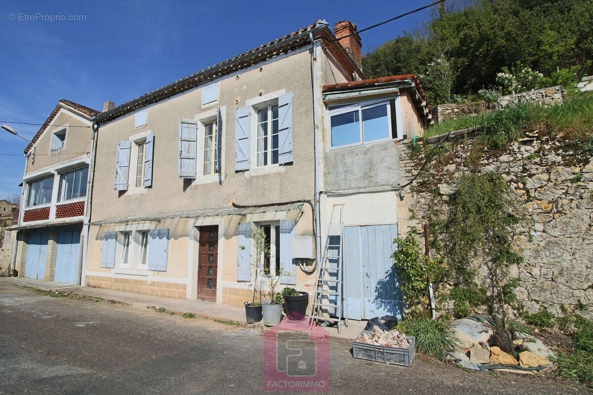 Maison à PUY-L'EVEQUE