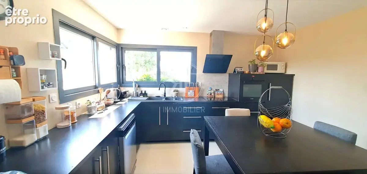 Maison contemporaine T4  - 120m² - Piscine & Jardin - photo 5