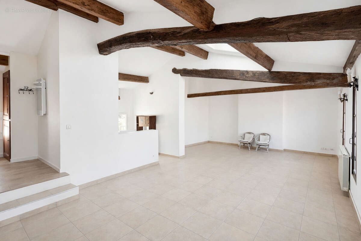 Appartement à BARJOLS