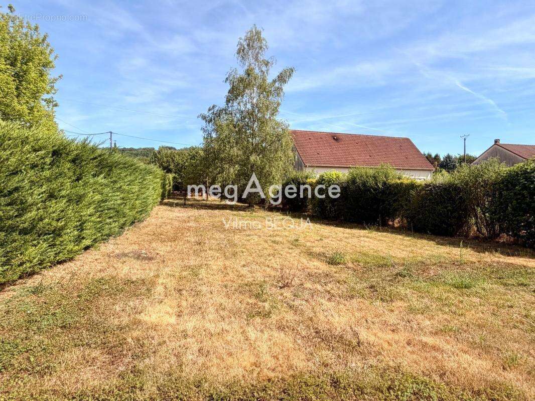 Maison de plain-pied 103 m² – 4 chambres – Garage – Terrain de 1 100 m² - photo 2