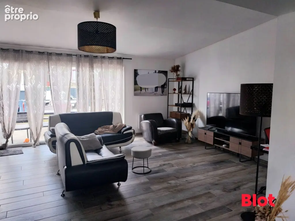 Maison 181 m² à Fougeres  - photo 4