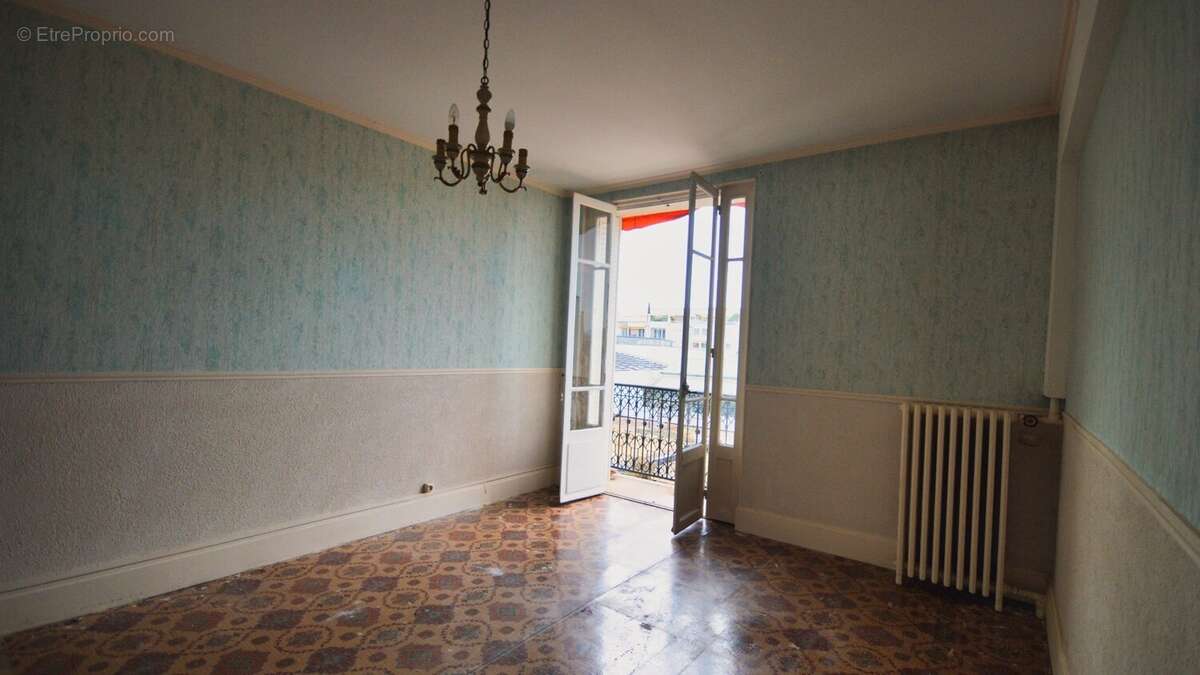 SOUS COMPROMIS  Appartement T2 centre-ville de VICHY - photo 6