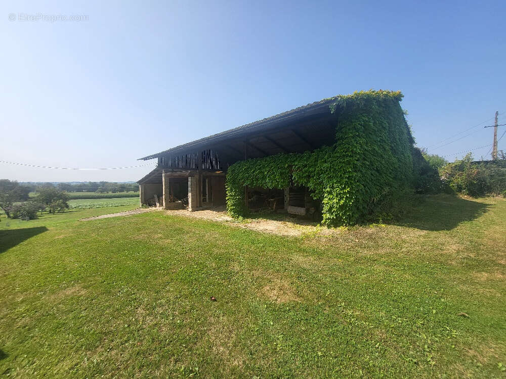 Maison à CHATILLON-SUR-CHALARONNE