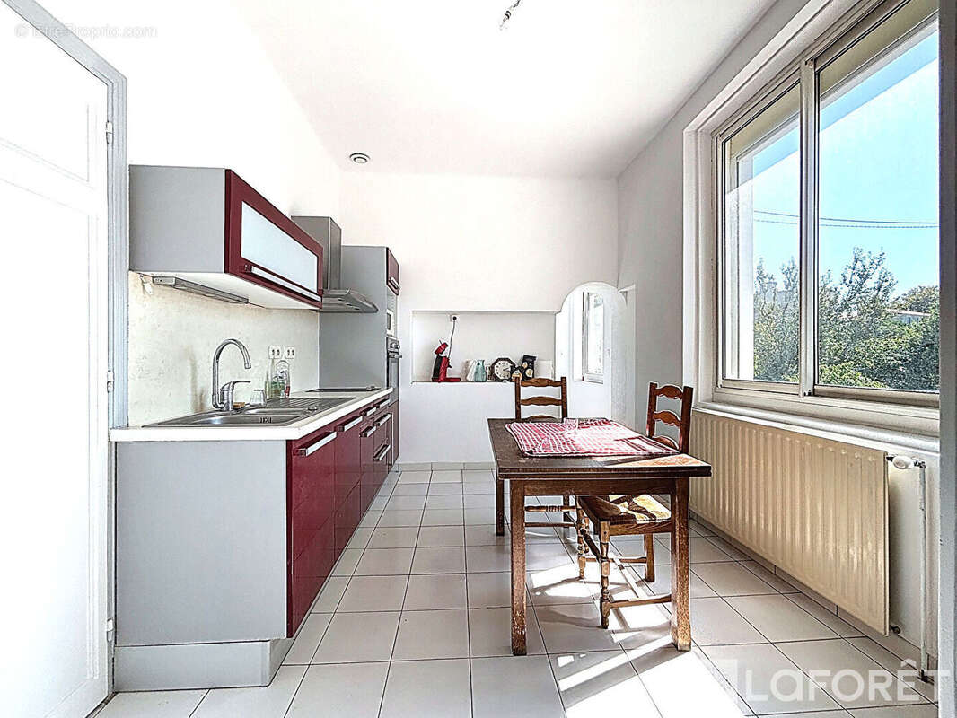 Maison Orange Centre 80 m², 3 chambres, et garage et jardin 590 m² - photo 4