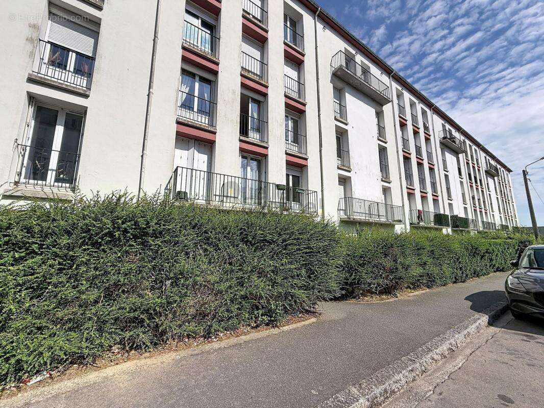 Appartement - Grand T2 Lumineux  - Rue Messidou - BREST 29200 - photo 14