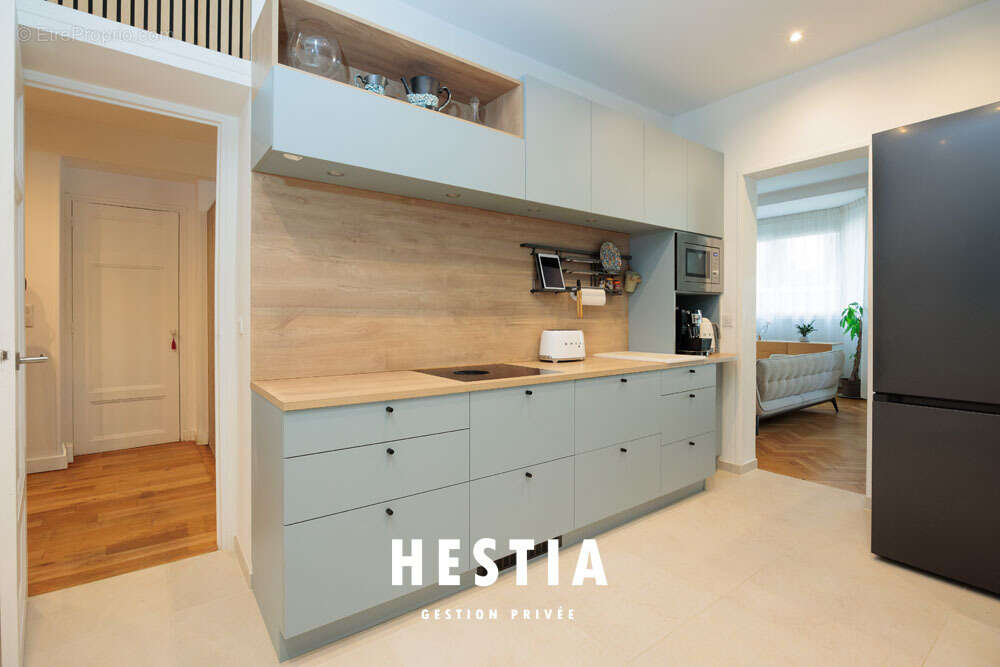 Appartement à MARSEILLE-6E