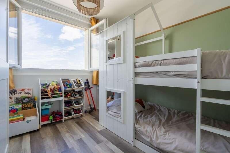 Appartement à LE PERREUX-SUR-MARNE