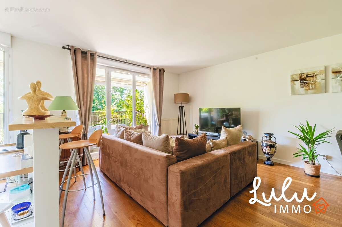 Appartement T3 de 75m2 avec terrasse au calme et box fermé - photo 4