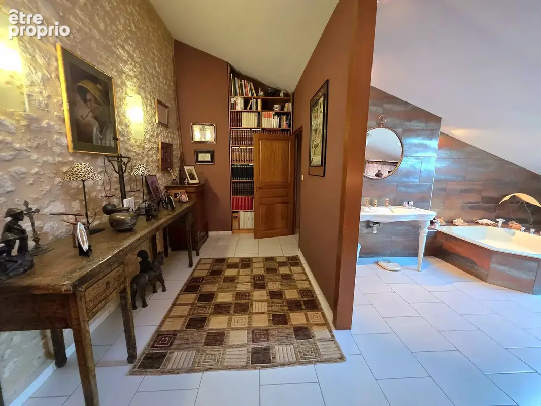 Charmante maison en pierre, pleine de caractère et de charme authentique - photo 12