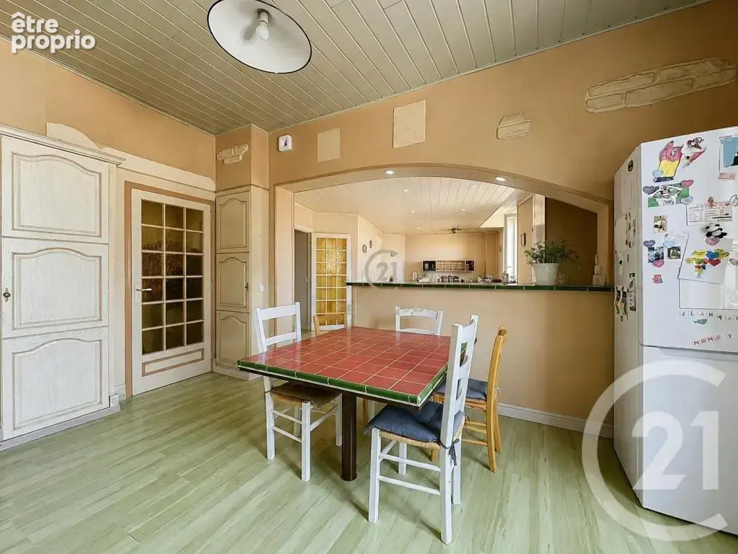 Maison 7 pièces 180 m² à vendre à Grigny (69520) - photo 10