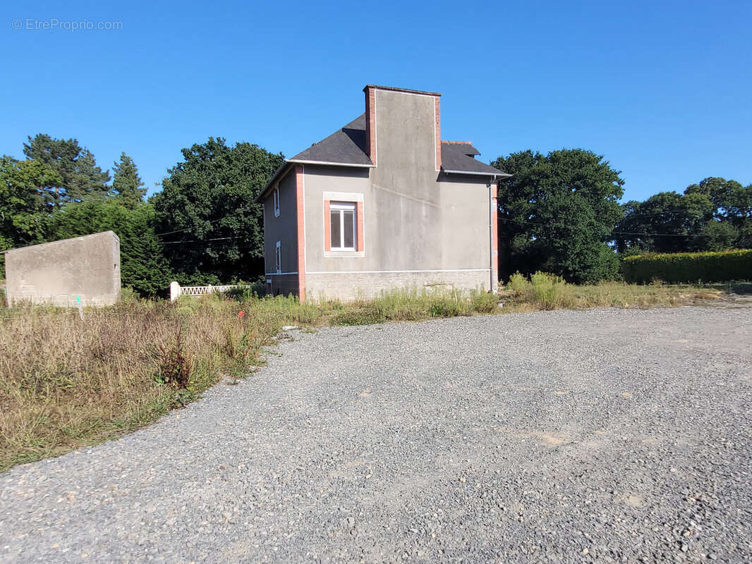 Maison à LANVOLLON