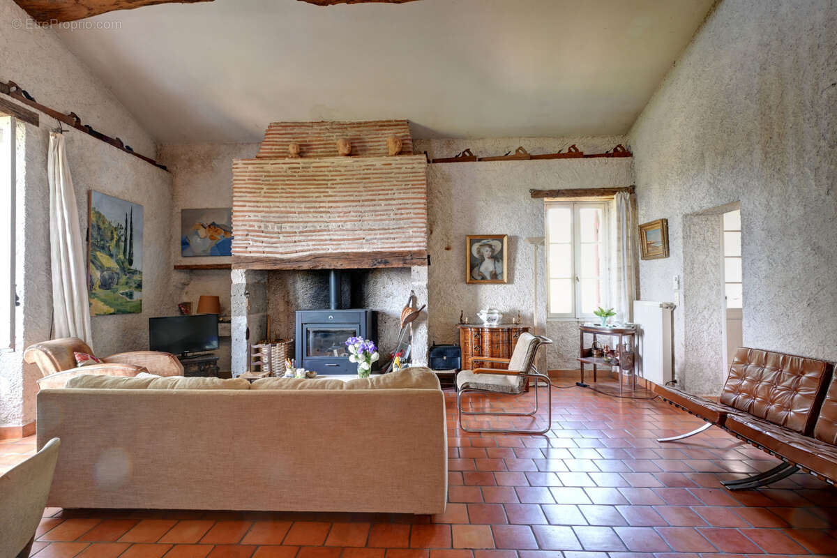 Maison à CASTELMORON-SUR-LOT