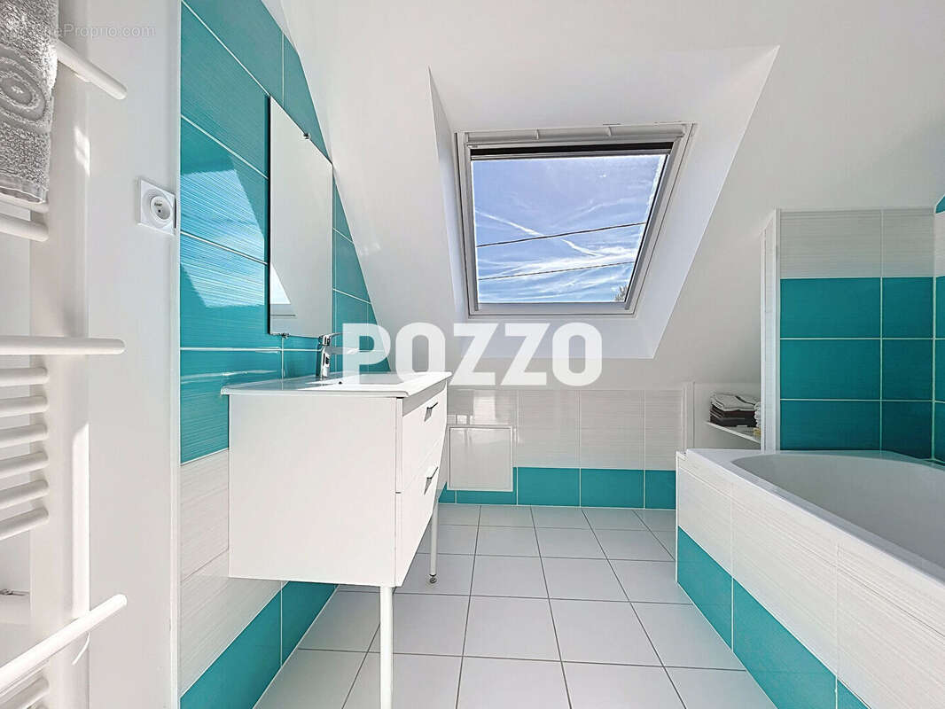 Maison à DONVILLE-LES-BAINS