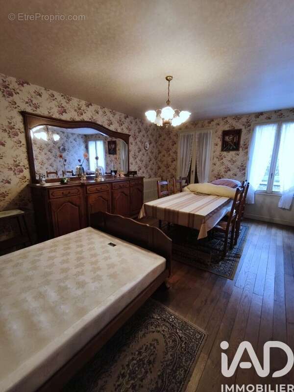 Photo 8 - Maison à BAYE