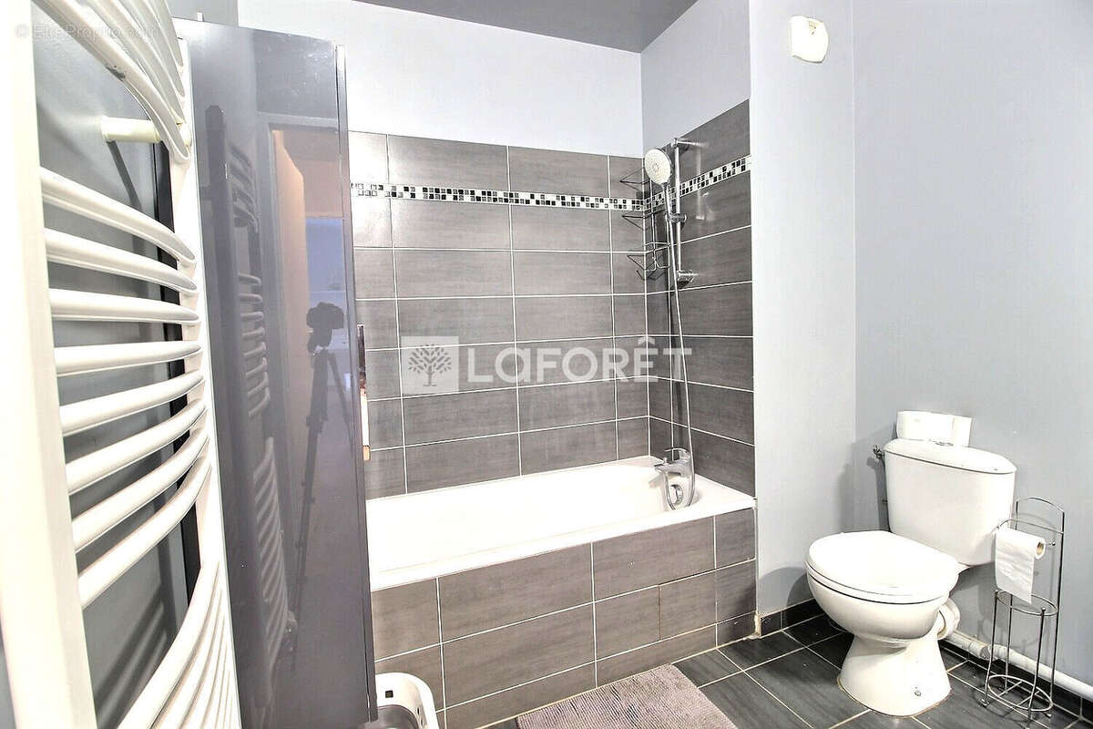 Appartement à GENNEVILLIERS